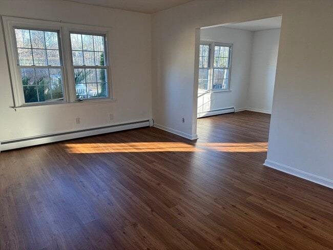 36 West St in Pepperell, MA - Building Photo - Building Photo