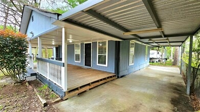 10983 Maywood St in Willis, TX - Building Photo - Building Photo