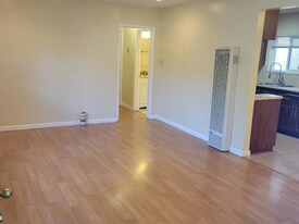 345 Gertrude St, Unit APT 1 in Los Angeles, CA - Building Photo