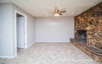 1615 16th St-Unit -1A in Lubbock, TX - Building Photo - Building Photo