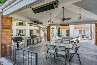 2645 E Cactus Rd, Unit 1 in Phoenix, AZ - Building Photo - Building Photo