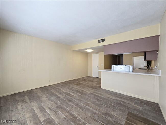 property at 3516 Thomas Ave