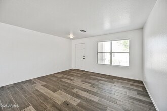 225 E Gwen St in Phoenix, AZ - Building Photo - Building Photo