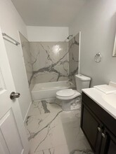 322 Mount Everest Dr, Unit B in Fenton, MO - Building Photo - Building Photo