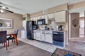 40 Scenic Ct, Unit 1 in Branson, MO - Building Photo - Building Photo