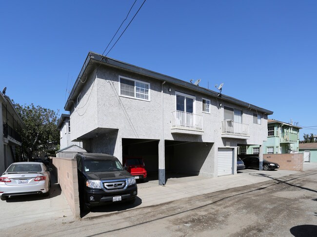 3970 Sawtelle Blvd in Los Angeles, CA - Foto de edificio - Building Photo