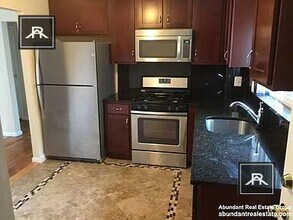 23 Oxford Cir in Belmont, MA - Building Photo - Building Photo