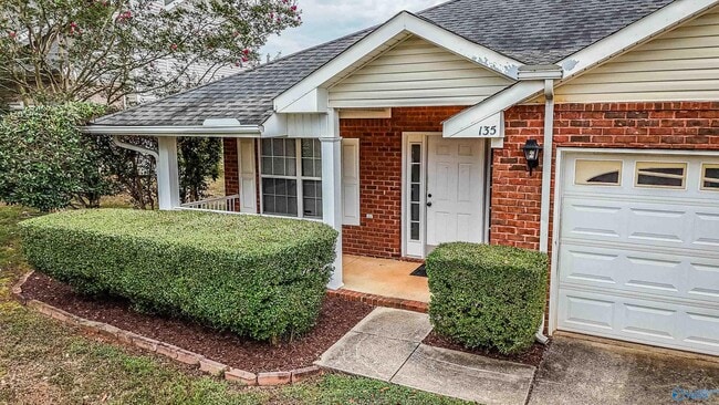 135 Bremerton Dr SW in Huntsville, AL - Building Photo - Building Photo