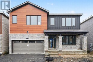 122 Viburnum Ter in Ottawa, ON - Building Photo
