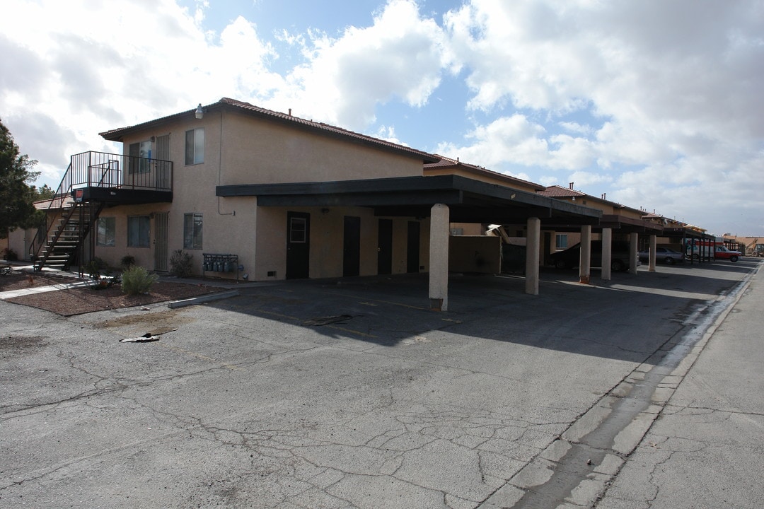 3141 N Walnut Rd in Las Vegas, NV - Building Photo