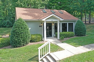 Woodland Park Apartment Homes in Greensboro, NC - Building Photo - Building Photo