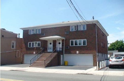 45-47 Anderson Ave in Fairview, NJ - Building Photo - Building Photo