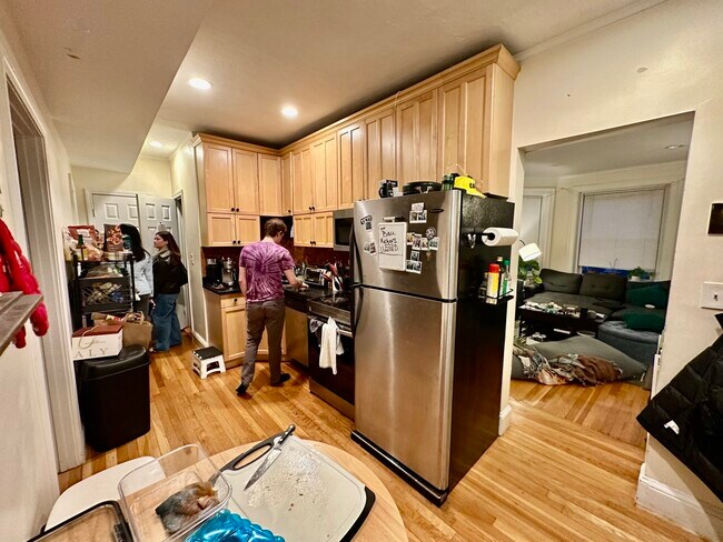 property at 73 Thatcher St