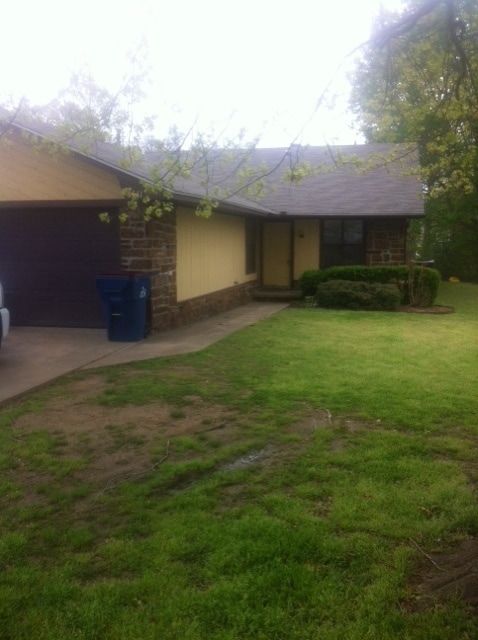 property at 8611-8611 Southridge Dr