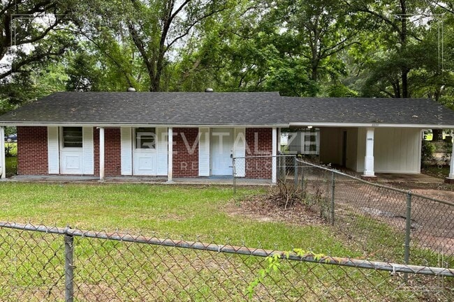 6601 Lori Dr in Mobile, AL - Foto de edificio - Building Photo