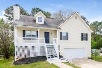1422 N Hampton Dr in Hampton, GA - Building Photo - Building Photo