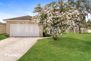 1020 Robin Ln in Winter Haven, FL - Building Photo