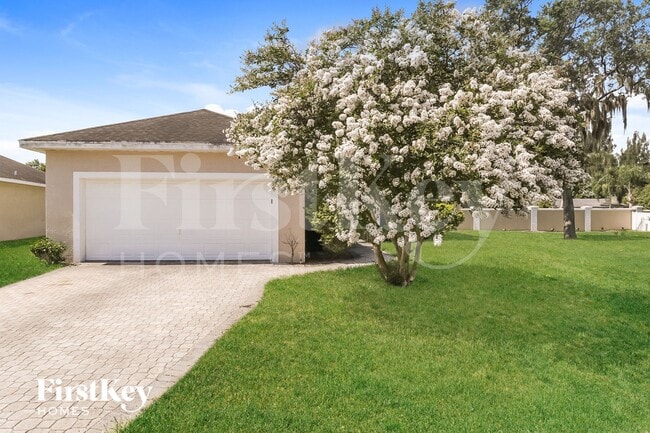 property at 1020 Robin Ln