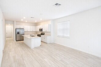 9872 Dancing Goat Pl in Land O Lakes, FL - Building Photo - Building Photo