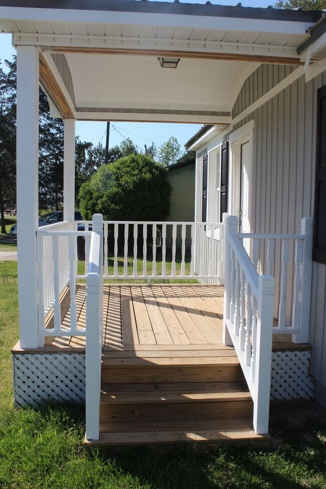 734 W Prospect Ave in Raeford, NC - Building Photo - Building Photo