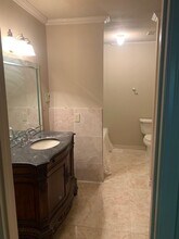 1910 E Warwick Cir in Longview, TX - Building Photo - Building Photo