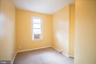 2500 E Oakdale St in Philadelphia, PA - Building Photo - Building Photo