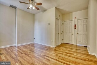 424 E North Ave, Unit 1ST FLOOR in Baltimore, MD - Building Photo - Building Photo