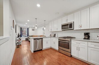 970 N Marshall St in Philadelphia, PA - Building Photo - Building Photo