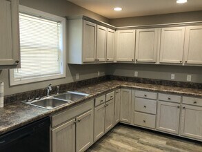 218 2nd Ave S in Baxter, TN - Building Photo - Building Photo