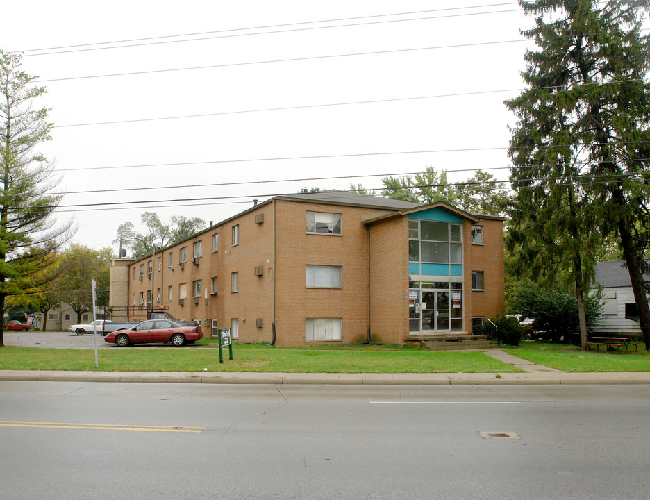 3788 Cleveland Avenue in Columbus, OH - Building Photo