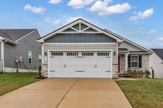 767 Cottage Dr in Columbia, TN - Building Photo - Building Photo