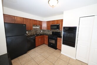 503 E Valley Ln in Arlington Heights, IL - Building Photo - Building Photo