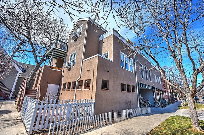 property at 1938 Pearl St