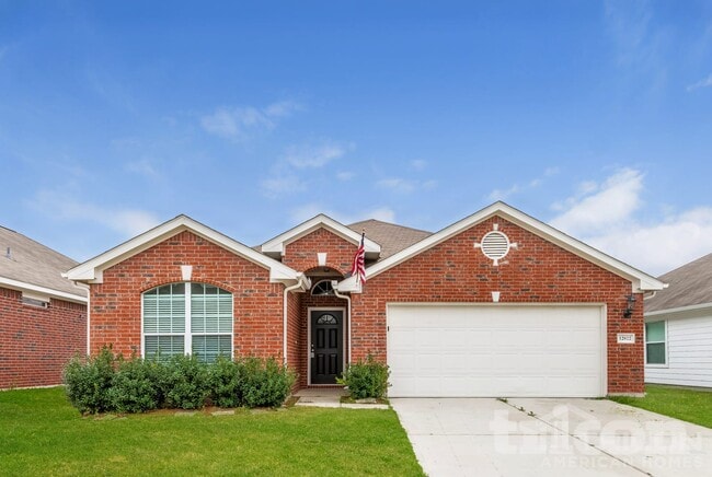 12022 Green Bluff Ct