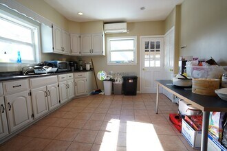 52 Pearson Rd in Somerville, MA - Foto de edificio - Building Photo