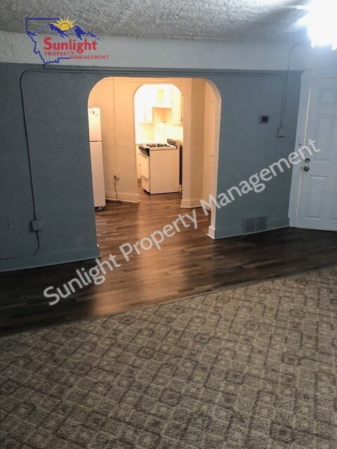 property at 7 Montana Ave