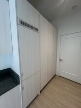 1901 Overland Ave, Unit 106B in Los Angeles, CA - Building Photo - Building Photo