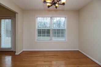 6795 White Walnut Way in Braselton, GA - Foto de edificio - Building Photo