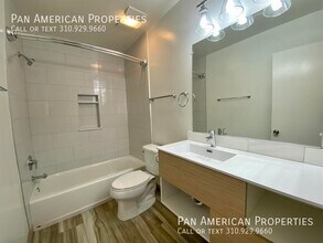 11275 Westminster Ave in Los Angeles, CA - Building Photo - Building Photo
