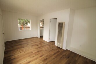 132 Forbes Ln-Unit -132 in Ventura, CA - Building Photo - Building Photo