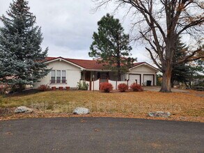 5989 Eldridge Ct in Arvada, CO - Foto de edificio - Building Photo
