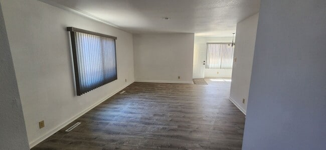 148 Douglas Ln in Pueblo, CO - Building Photo - Building Photo