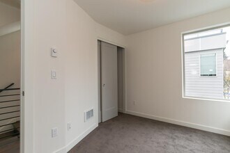 2008 NW 59th St in Seattle, WA - Building Photo - Building Photo