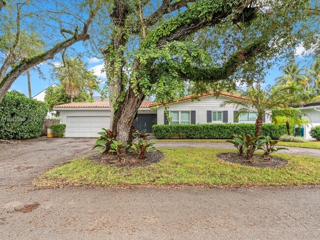 5265 SW 78th St in Miami, FL - Building Photo - Building Photo