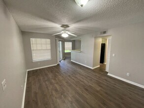 1017 S Hiawassee Rd in Orlando, FL - Building Photo - Building Photo