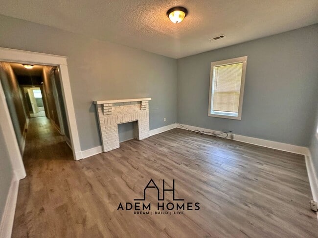 645 Walnut St in Memphis, TN - Building Photo - Building Photo