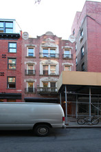 228 Elizabeth St in New York, NY - Building Photo - Building Photo