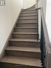 22 Savvy Ln in Caledon, ON - Building Photo - Building Photo