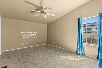 2729 Ben Boldt Pl in Las Cruces, NM - Foto de edificio - Building Photo