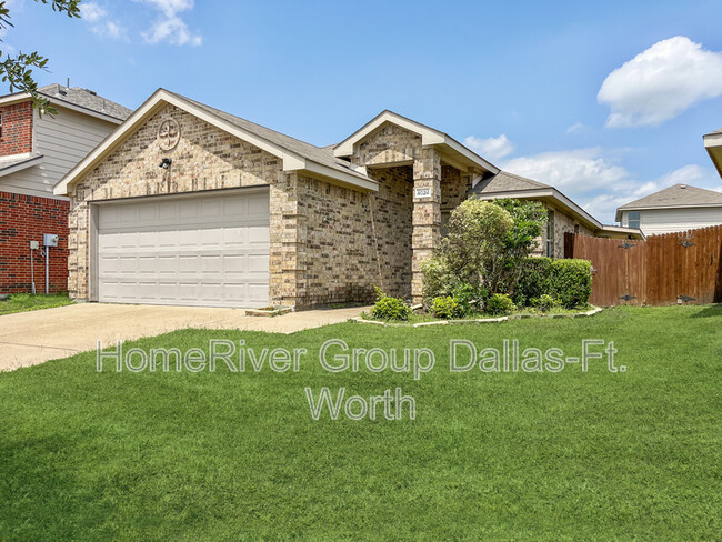 property at 4024 Eagle Dr
